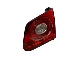 Volkswagen Tiguan Lampy tylnej klapy bagażnika 5N0945094B