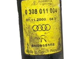 Audi TT Mk1 Ajovalonpesimen pesusuutin 8N0955102