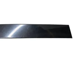 Volkswagen PASSAT B5.5 Rivestimento modanatura del vetro della portiera posteriore 3B9839902