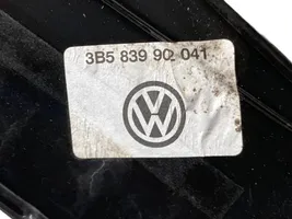 Volkswagen PASSAT B5.5 Galinių durų stiklo apdaila 3B5839902