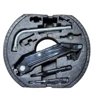 Volkswagen Golf VI Tool set 1K0012115F