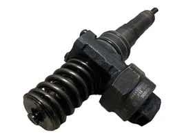 Volkswagen Sharan Fuel injector 038130073AA