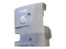 Volkswagen PASSAT B5 Engine cover (trim) 028103935N