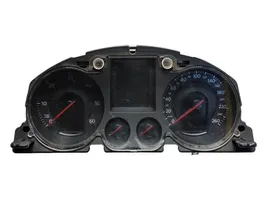 Volkswagen PASSAT B6 Speedometer (instrument cluster) 3C0920871E
