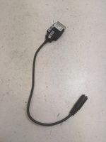 Mercedes-Benz ML W166 AUX-pistokeliitin A0018276604