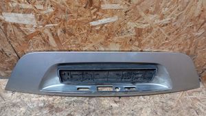 Mercedes-Benz E W211 Rivestimento portellone A2117500237