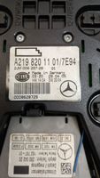 Mercedes-Benz CLS C219 Takaistuimen valo A2198201101