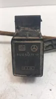 Mercedes-Benz E W211 Sensor de altura del nivel de la suspensión neumática trasera A0105427717