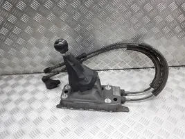 Volkswagen Touran I Gear selector/shifter in gearbox 