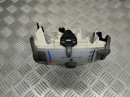 Toyota Aygo AB10 Przełącznik / Włącznik nawiewu dmuchawy P69610001