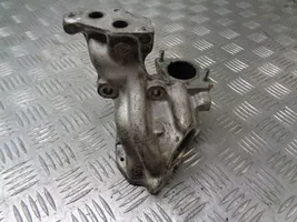 Renault Megane II Supporto della valvola di raffreddamento EGR 