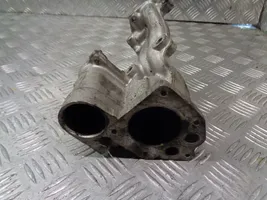 Renault Megane II Supporto della valvola di raffreddamento EGR 