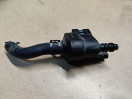 Volkswagen Jetta VI Breather valve 06H906517T