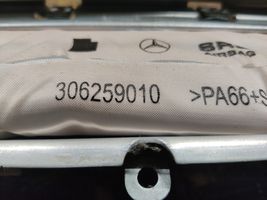 Mercedes-Benz C AMG W204 Airbag genoux M2GU15701743