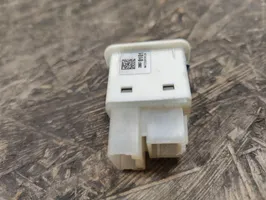Opel Antara Connettore plug in USB 20870101