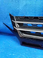 Mitsubishi Space Wagon Grille calandre supérieure de pare-chocs avant 7450B351