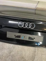 Audi A8 S8 D5 Tylna klapa bagażnika AUDI