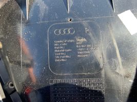 Audi Q7 4L Apmušimas galinių durų (obšifke) 4L0867306