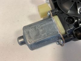 Audi A5 Moteur de lève-vitre de porte avant 8W0959802