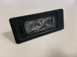 Audi A4 S4 B9 Lampa oświetlenia tylnej tablicy rejestracyjnej 5NA943021