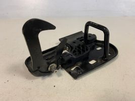 Volkswagen Touareg II Engine bonnet/hood lock/latch loop/hook 3C0823480A