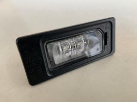 Audi A4 S4 B9 Lampa oświetlenia tylnej tablicy rejestracyjnej 4G0943021