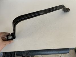 Audi A4 S4 B9 Soporte de montaje del depósito de combustible 8W0201653G