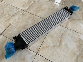 Audi A4 S4 B9 Starpdzesētāja radiators 8W0145805AD