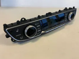 Audi Q7 4M Climate control unit 4M0820043AB