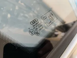 Audi Q7 4M Fenêtre latérale avant / vitre triangulaire 4M0845297B