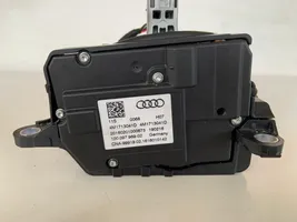 Audi Q7 4M Vaihteenvalitsimen verhoilu 4M1713041D