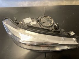 BMW 4 F32 F33 Lampa przednia 0301282272