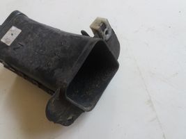 BMW 3 G20 G21 Prowadnica powietrza intercoolera 7422279