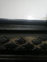 Ford Mondeo MK IV Etupuskurin alempi jäähdytinsäleikkö 1S7115A281B