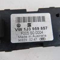 Volkswagen Golf III Interruttore di controllo dell’alzacristalli elettrico 1J3959857