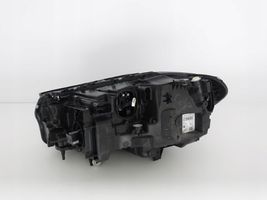 BMW X3 G01 Lampa przednia 8739654