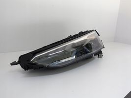 Audi E-tron GT Lampa przednia 4J3941085