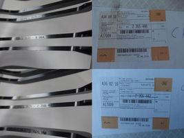 BMW M2 F87 Maskownica / Grill / Atrapa górna chłodnicy 2355447