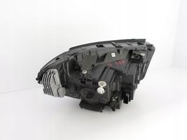 Mercedes-Benz GLA H247 Lampa przednia A2479064105