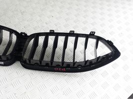 BMW 8 G15 Atrapa chłodnicy / Grill 51137449425