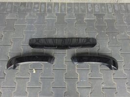 BMW X5 E70 Takapuskurin alaosan lista 0413817