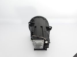 Mercedes-Benz G W463 Lampa przednia A4639061702