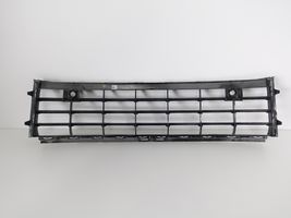 Volkswagen Golf VIII Grille inférieure de pare-chocs avant 5H0853677H