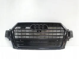 Audi Q7 4M Grille calandre supérieure de pare-chocs avant 4M0853651B