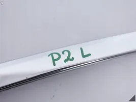 Tesla Model X Etuoven lasin muotolista 