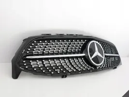 Mercedes-Benz CLA C118 X118 Верхняя решётка A1188880000