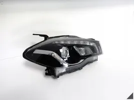 Suzuki SX4 S-Cross Lampa przednia 10018738