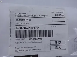 Opel Grandland X Grille calandre supérieure de pare-chocs avant 9840130277