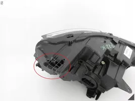 Citroen C4 III e-C4 Lampa przednia 