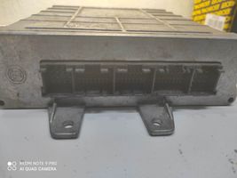 Audi A4 S4 B5 8D Unidad de control/módulo del motor 8F0907557C